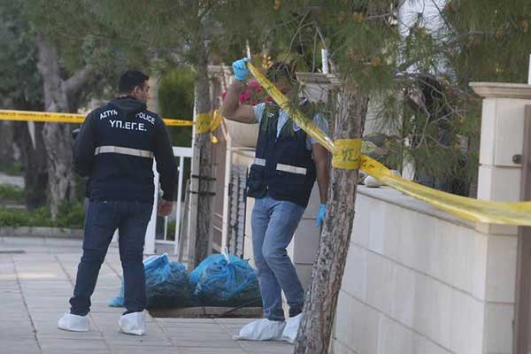 Αγριο έγκλημα στην Κύπρο: Εσφαξαν ζευγάρι μπροστά στο 15χρονο παιδί τους