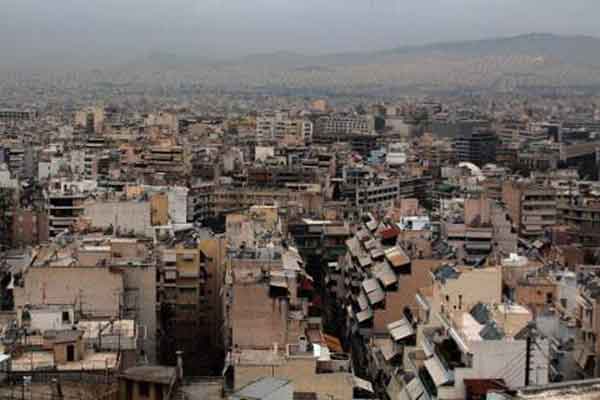 Υπό διωγμό οι ιδιοκτήτες ακινήτων- Τα νέα βάρη που φέρνει το πολεοδομικό νομοσχέδιο