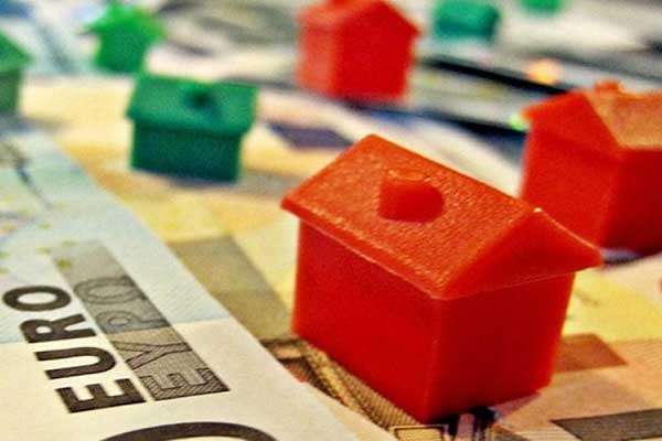 Επίδομα στέγασης: Τα κριτήρια για να πάρετε μέχρι 210 ευρώ τον μήνα