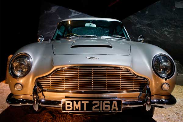 Πωλείται η θρυλική Aston Martin του Τζέιμς Μποντ -Ανήκε στον Πολ ΜακΚάρτνεϊ 