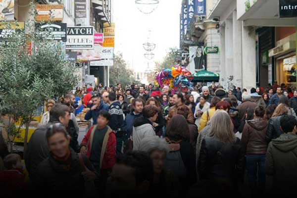 Έκλεισε η συμφωνία: Τι αλλάζει για Κυριακές, ΔΕΗ, επιδόματα, φάρμακα και εργασιακά