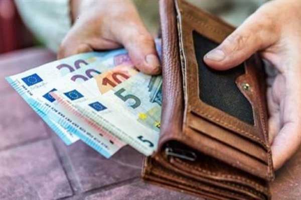 Επικουρικές: Ποιοι θα πάρουν αναδρομικά τον Αύγουστο