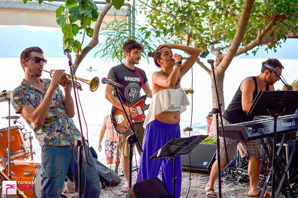 4o Port Festival: Απόψε στο άλσος του λιμανιού με «Passepartout», «να FUNKY κότες» και «Perfect Mess»