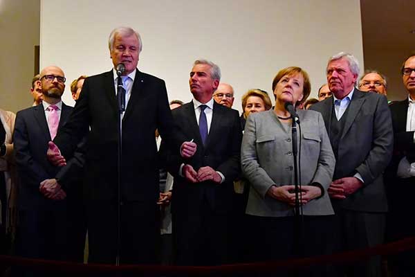 Σε αχαρτογράφητα νερά η Γερμανία - Στο κενό οι διαπραγματεύσεις για την «Τζαμάικα»