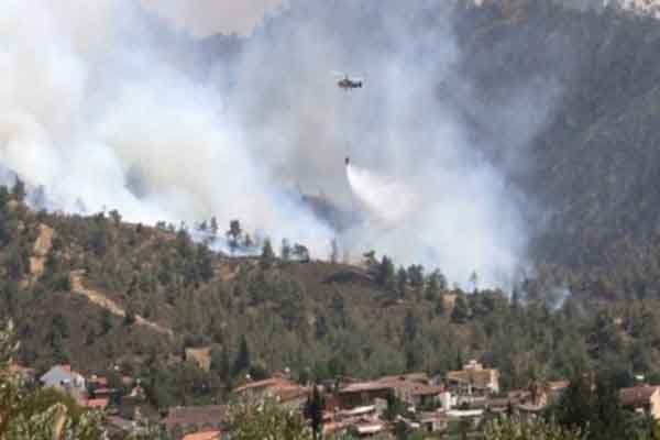 "Πύρινη λαίλαπα" κατακαίει την Κύπρο! Νεκρός δασοπυροσβέστης - Μεγάλη μάχη της πυροσβεστικής