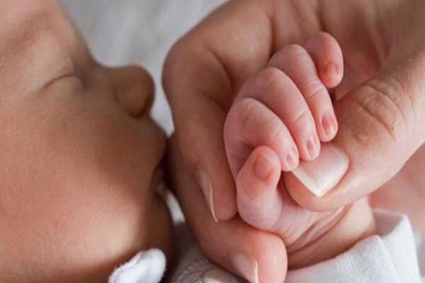 Εξωσωματική γονιμοποίηση: Τι αυξάνει τις πιθανότητες επιτυχίας στις γυναίκες με Σύνδρομο Πολυκυστικών Ωοθηκών