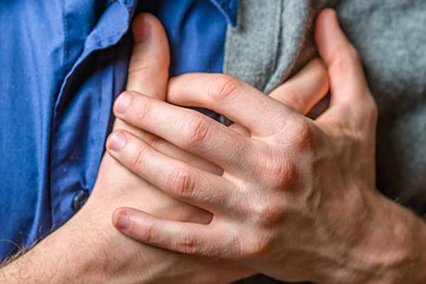 Καρδιοπαθείς: Πώς να προστατεύσετε την καρδιά σας τα Χριστούγεννα