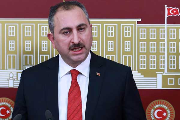 Τούρκος υπ. Δικαιοσύνης: Η Ελλάδα έχει γίνει τόπος συγκέντρωσης εγκληματιών