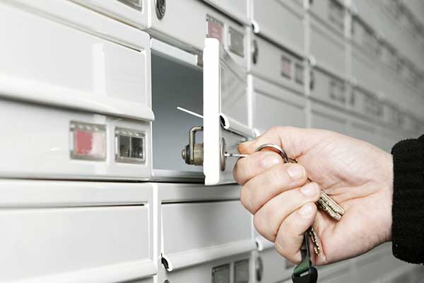 Ξεκινούν ηλεκτρονικές κατασχέσεις θυρίδων, μετοχών και αμοιβαίων