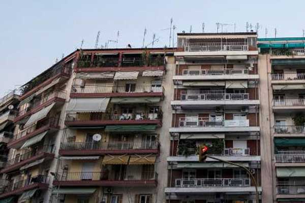 ΕΝΦΙΑ-σοκ για 600.000 ιδιοκτήτες- Θα πληρώσουν πάνω από 1.000 ευρώ