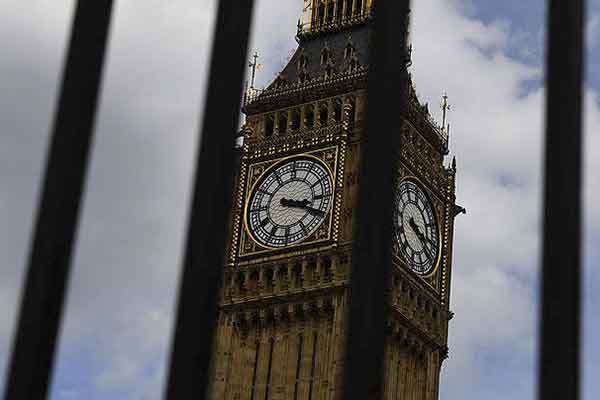 Στις 12 το μεσημέρι θα σιγήσει ο Μπιγκ Μπεν έπειτα από 158 χρόνια