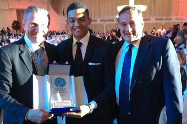 Ο Εμμανουήλ Καραλής κορυφαίος Ευρωπαίος Νέος αθλητής