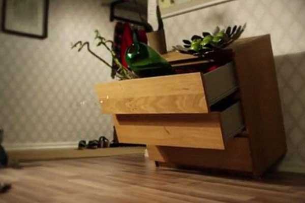 Με 50 εκατ. δολάρια πλήρωσε η ΙΚΕΑ το θάνατο παιδιών που καταπλώθηκαν από έπιπλα