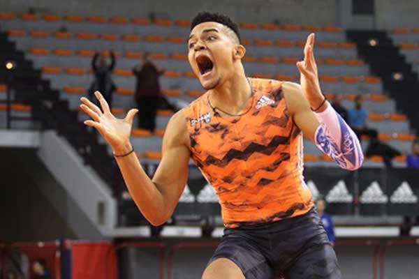 Ο Καραλής και επίσημα κάτοχος παγκοσμίου ρεκόρ!