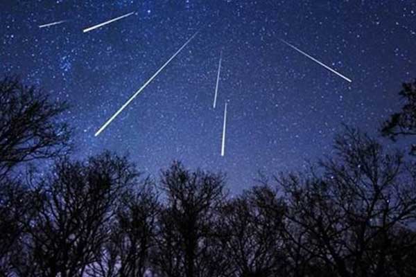 Απόψε έρχονται οι Λυρίδες -Τα πεφταστέρια της άνοιξης 