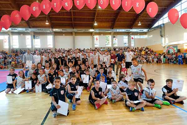 Ολυμπιονίκης Αρχαίας Ολυμπίας: Εντυπωσιακή η τελετή λήξης της αθλητικής χρονιάς στο κλειστό γήπεδο Αρχαίας Ολυμπίας