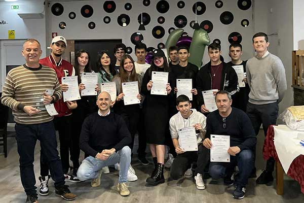 IMG e7cb796ccfdd85ce71dd47b44fbaa1d9 V