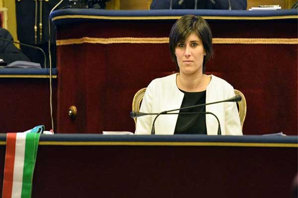 Ιταλία: Ληξιαρχείο εγγράφει για πρώτη φορά παιδί με γονείς δύο ομοφυλόφιλες γυναίκες