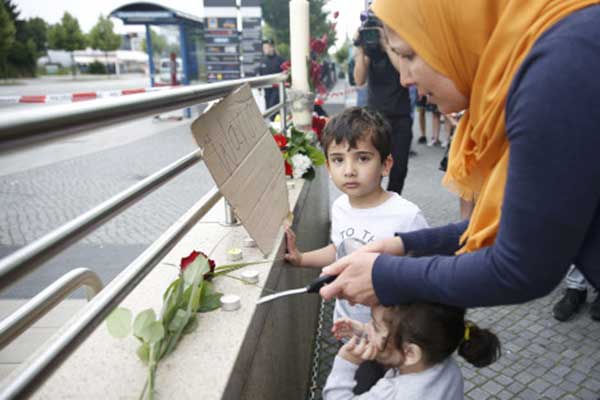 Μόναχο: Συγκλονίζει η ιστορία του ήρωα Έλληνα που έπεσε νεκρός! Πέθανε για να σώσει την αδελφή του! Η σοκαριστική εξέλιξη με τον πατέρα του