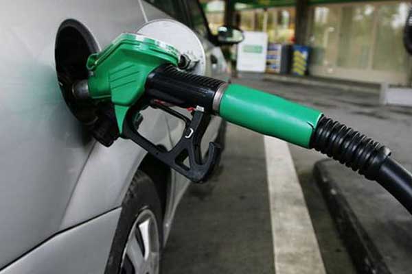 Στην Ελλάδα η δεύτερη ακριβότερη βενζίνη στην Ευρώπη
