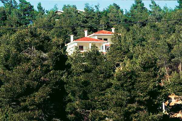 Aυθαίρετα: Παρατείνεται η προθεσμία για τη νομιμοποίησή τους – Τι πρέπει να προσέξετε