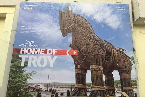 Η Τουρκία καπηλεύεται και τον τρωικό πόλεμο: Ανακήρυξε το 2018 σε «έτος Τροίας»