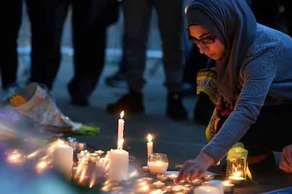 Μητέρες θρηνούν τα παιδιά τους στο Μάντσεστερ: «Μου είχε πει "ευχαριστώ που με άφησες να πάω"»