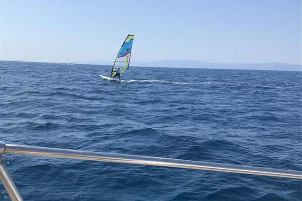 kefalonia serfer tria