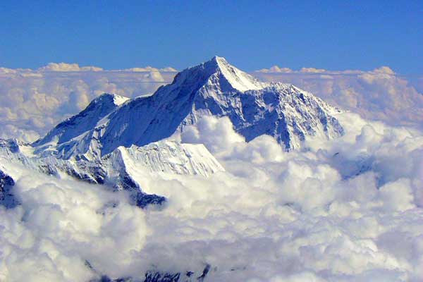 Το Έβερεστ θα ξαναμετρηθεί με τη...μεζούρα λόγω αμφιβολιών για το ύψος του