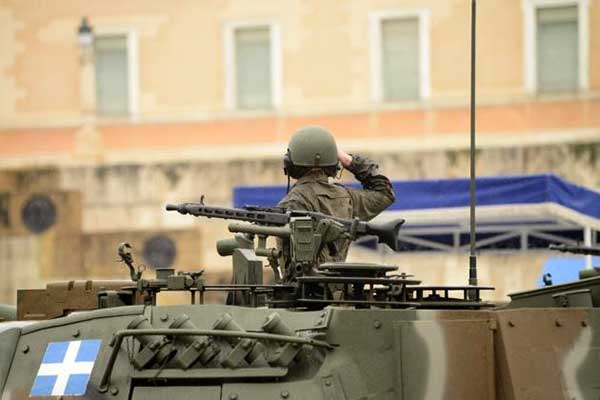 Χιλιάδες στρατιωτικοί δικαιούνται αναδρομικά - Δείτε ποιοι και γιατί