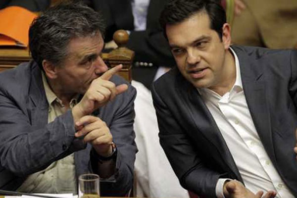 Ψάχνουν και νέο «σούπερ φόρο» για να κλείσουν τη συμφωνία