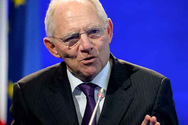 Απίστευτος Σόιμπλε: Κάποια μέρα θα μου στήσουν μνημείο στην Ελλάδα...