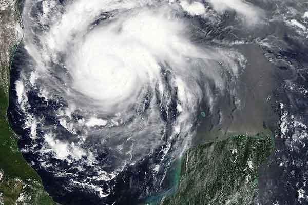 Το Τέξας «υποδέχεται» την ισχυρότερη καταιγίδα των 12 τελευταίων χρόνων