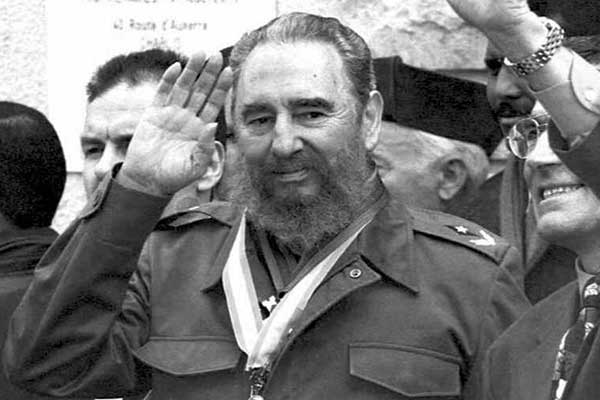 Adios Comandante... Πέθανε ο Φιντέλ Κάστρο, θρηνεί η Κούβα 