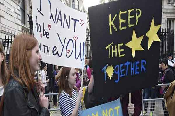 Θέλουν δεύτερη ευκαιρία: Νέο δημοψήφισμα ζητούν σχεδόν 3 εκατ. Βρετανοί