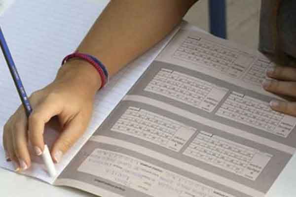 Βάσεις 2016: Στα ύψη οι Ιατρικές, πτώση στις Οικονομικές και τα Πολυτεχνεία