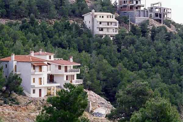 Προς νομιμοποίηση ένα εκατομμύριο αυθαίρετα