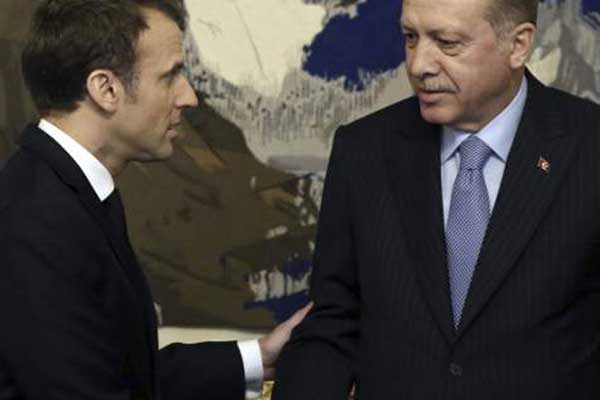 Μακρόν σε Ερντογάν: Να σέβεσαι την κυριαρχία της Κύπρου