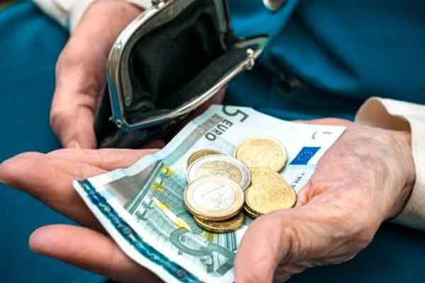 Πόρισμα-βόμβα για παράνομες επικουρικές συντάξεις και εφάπαξ