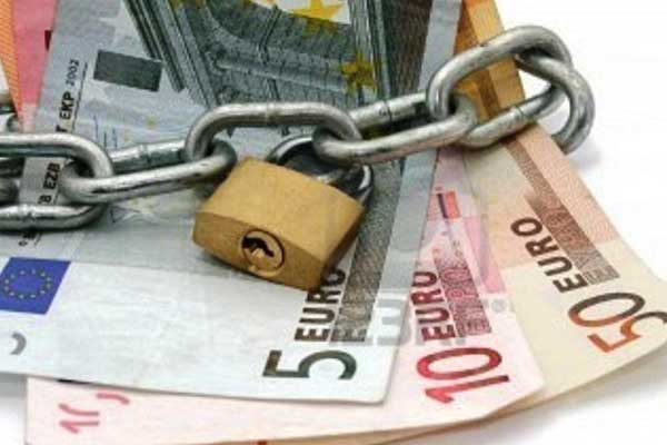 Πότε θα γίνονται κατασχέσεις μισθών και συντάξεων για χρέη προς το Δημόσιο - Στα 1.000 ευρώ το ακατάσχετο