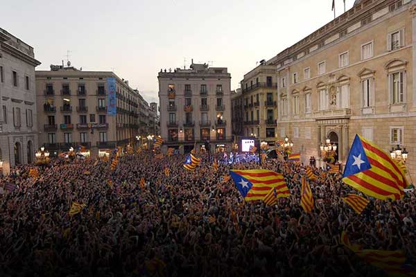 Καταλονία, η επόμενη μέρα: Φόβοι για «έκρηξη» βίας
