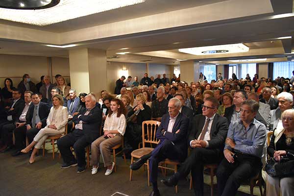 ΑΝΔΡΕΑΣ ΝΙΚΟΛΑΚΟΠΟΥΛΟΣ 5