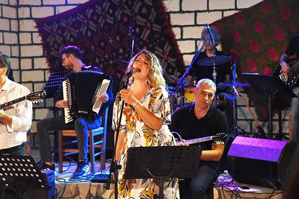 68989565 2348382498743472 3076176231616479232 o