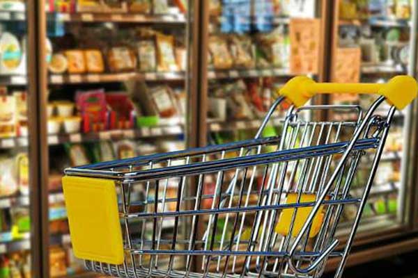 Φθηνότερο φέτος το πασχαλινό τραπέζι -Πόσο θα στοιχίσει, αναλυτικά οι τιμές