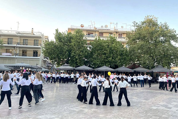 05 PAGKOSMIA HMERA XOROU