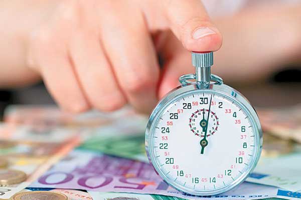 Περικοπές 2 δισ. από τώρα για να μην μπει «κόφτης» το 2017