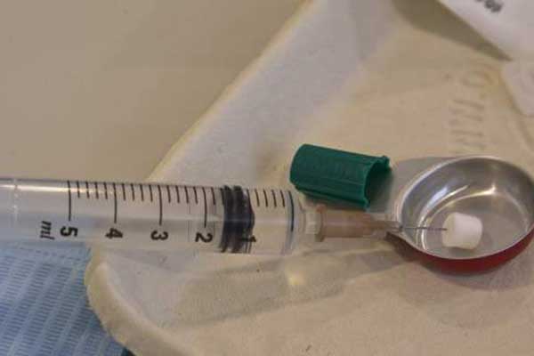 Μητέρα έκανε ενέσεις ηρωίνης στα ανήλικα παιδιά της -Τους έλεγε ότι ήταν «φάρμακο» για να νιώσουν καλά