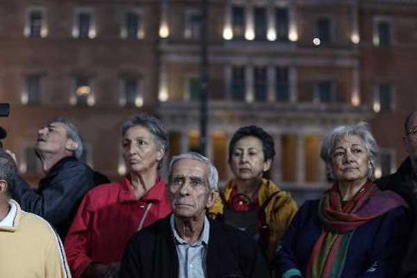 Ψυχρολουσία στα ΑΤΜ -Επικουρικές-φιλοδώρημα βλέπουν οι συνταξιούχοι