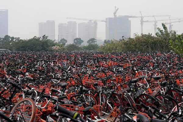 Κίνα: "Πορτοκαλί συναγερμός" στο Πεκίνο λόγω της ατμοσφαιρικής ρύπανσης