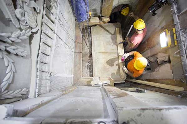 Στο φως ο τάφος του Χριστού από Έλληνες επιστήμονες